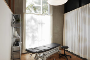 Behandlungsräume BodyLab | Osteopathie Physiotherapie Rehabilitation Training Massage Fasziendistorsionsmodell FDM | Zürich